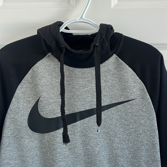 NIke Dri Fit Gray Black Mens Hoodie Sweatshirt Long Sleeve Size Small - Picture 2 of 8